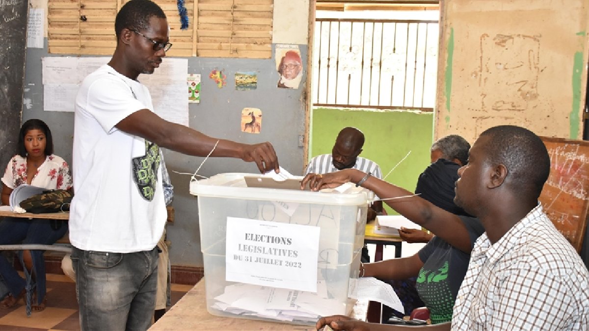 20 aday yarışacak: Senegal cumhurbaşkanlığı seçimlerine hazırlanıyor