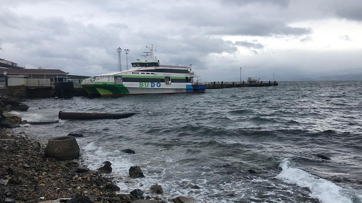 Marmara'da deniz ulaşımına hava engeli