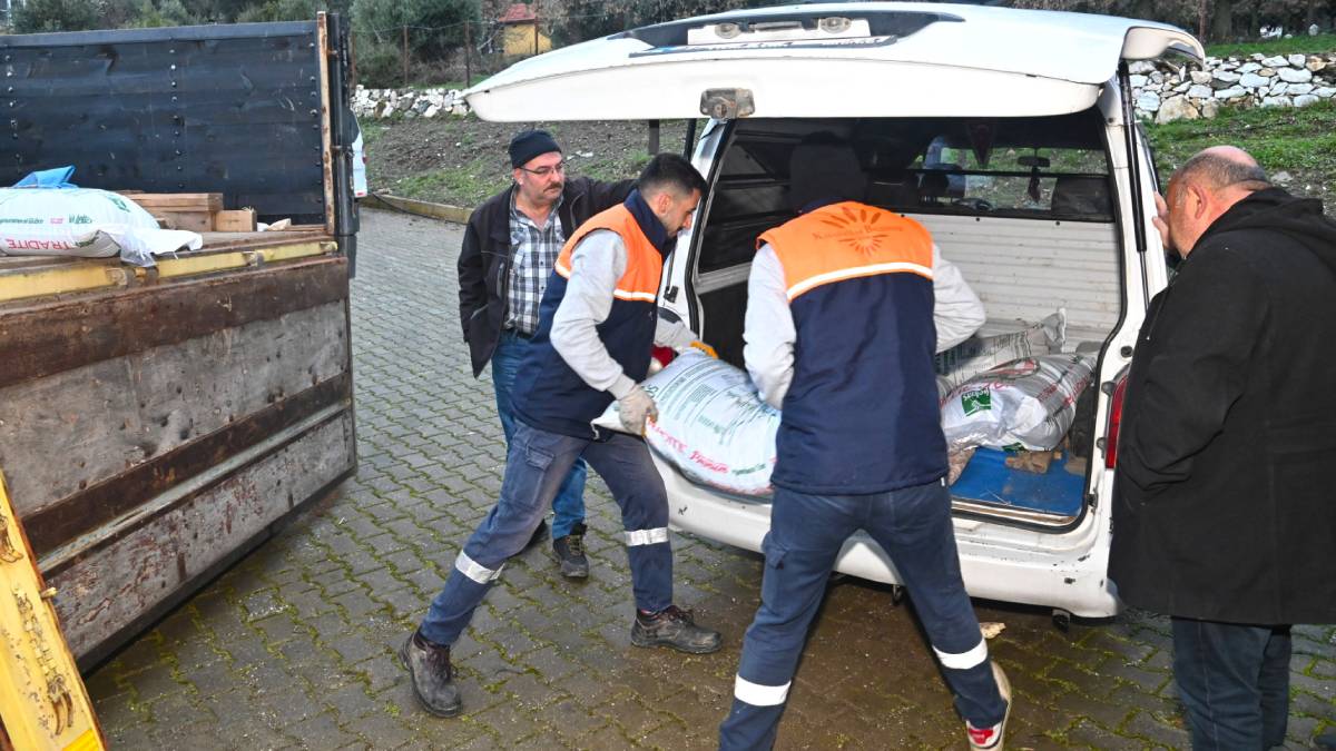 Karabağlar Belediyesi'nden üreticiye kesintisiz destek