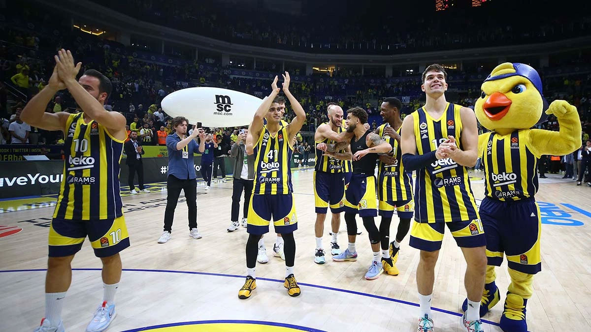 Fenerbahçe'den sürpriz forvet transferi