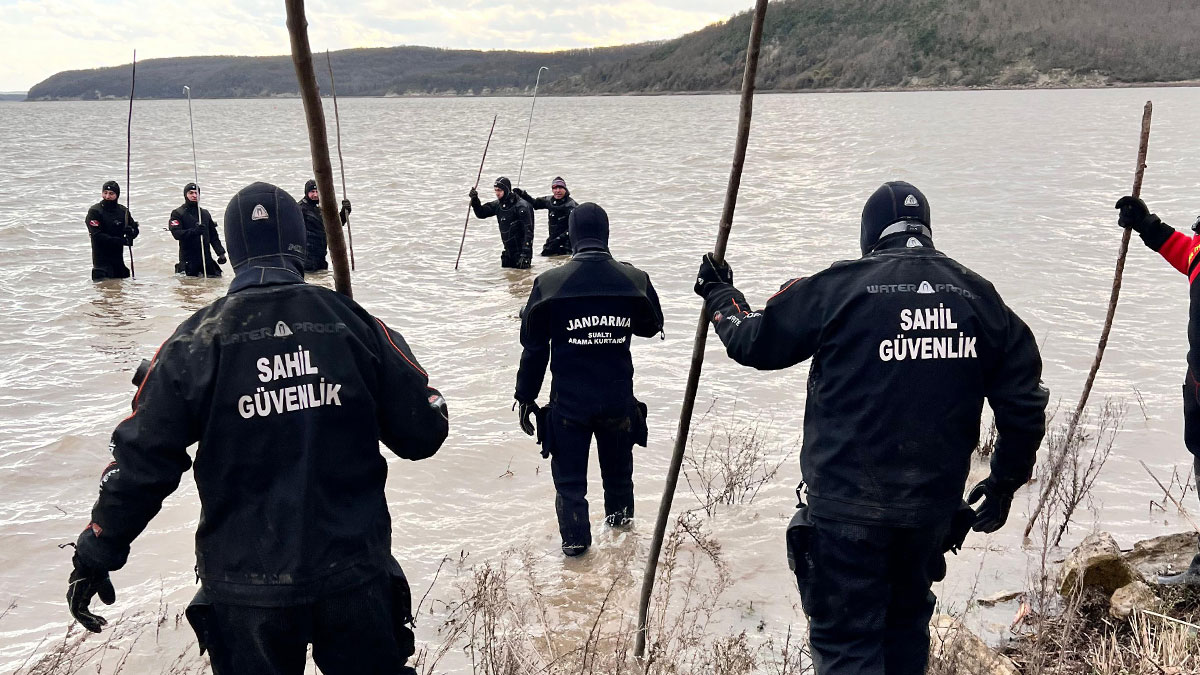 Çatalca'da teknenin alabora olması sonucunda 1 kişi kayboldu