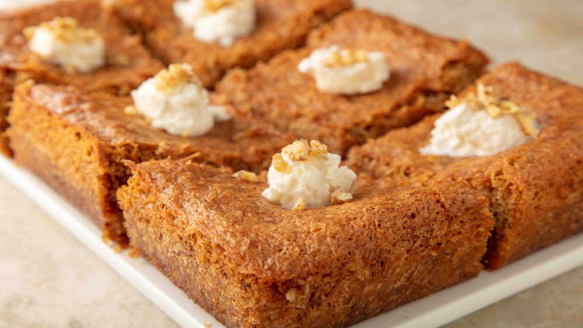 Bu tatlı künefeyi aratmıyor! İşte Pinterest'in en beğenilen tatlısı kadayıflı kek tarifi: Tadıyla çatalı yalatacak