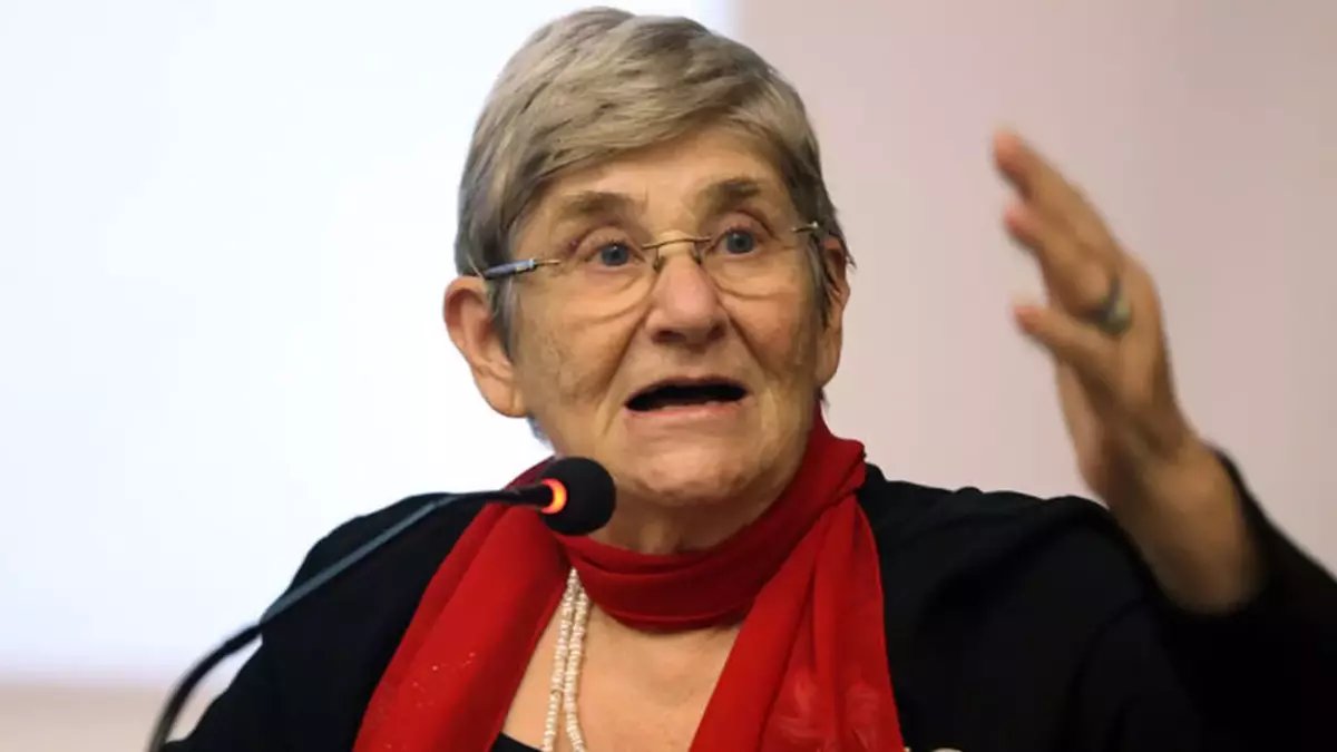 Canan Karatay kitabında yazmış! Zayıflamak isteyen bu listeyi uygulasın: Beli kaşık gibi yapıyor, basen göbek eriyor