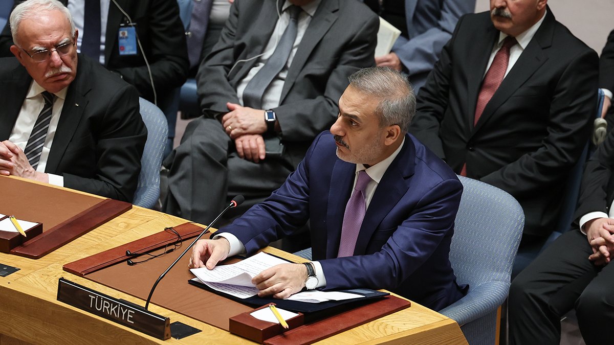 Fidan BM'de Gazze için garantörlük çağrısını yineledi: Savaşı durdurmak için tarihi bir sorumluluğumuz var