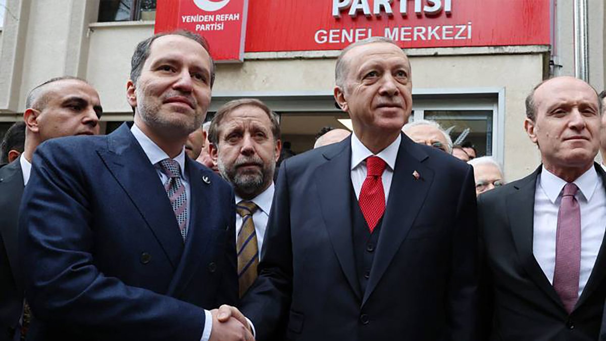 Yeniden Refah İstanbul'da kimi destekleyecek? AK Parti'nin o teklifini kabul etti