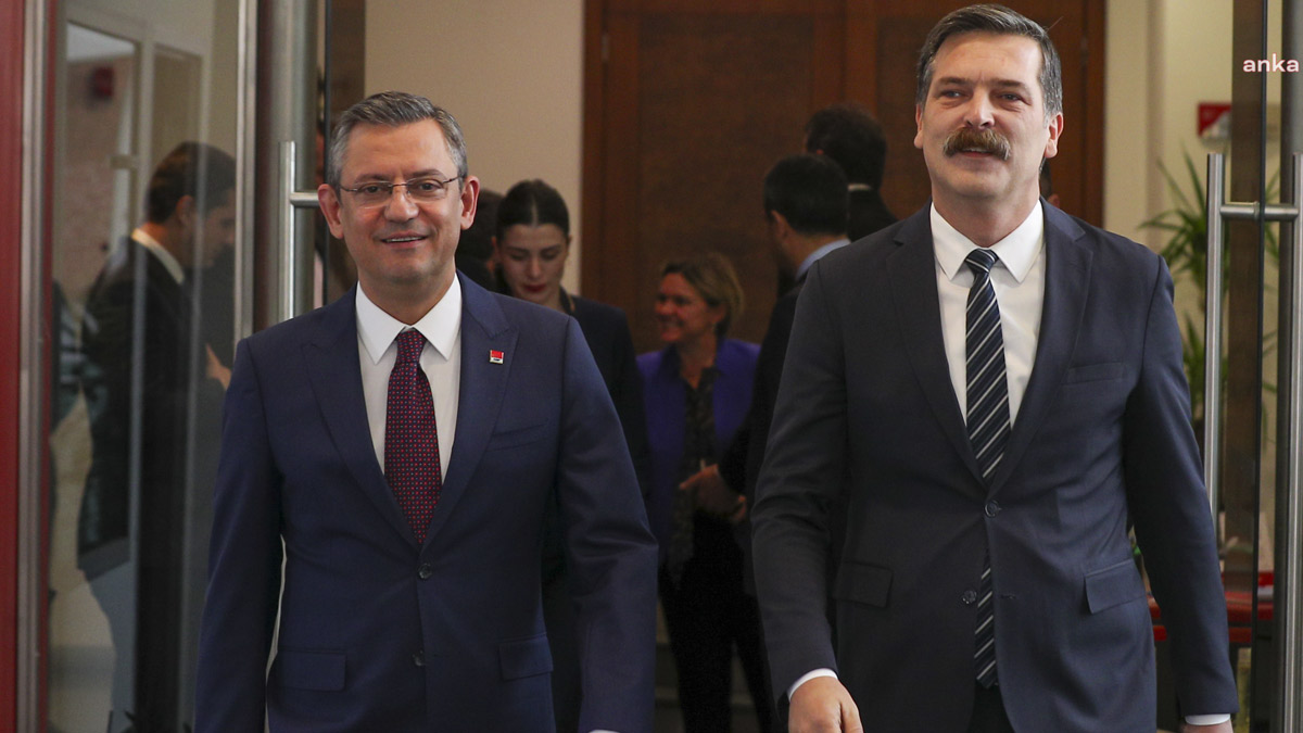 CHP lideri Özgür Özel, TİP lideri Baş ile görüştü