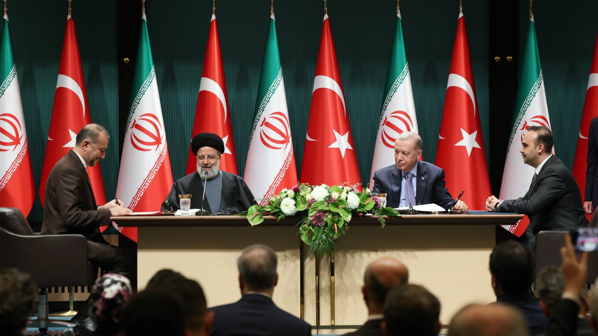 Ankara’da Erdoğan-Reisi zirvesi: Teröre karşı mücadele güçlenmeli