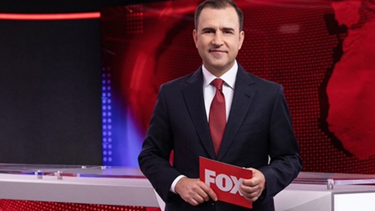 Bir dönem sona erdi! Selçuk Tepeli canlı yayında açıkladı! FOX TV'nin adı resmen değişti! Kanalın yeni ismi herkesi şaşırttı...