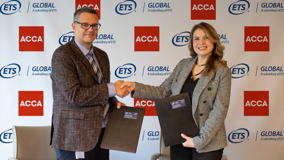 Finans ve muhasebe profesyonellerinin dil eğitimi için önemli iş birliği