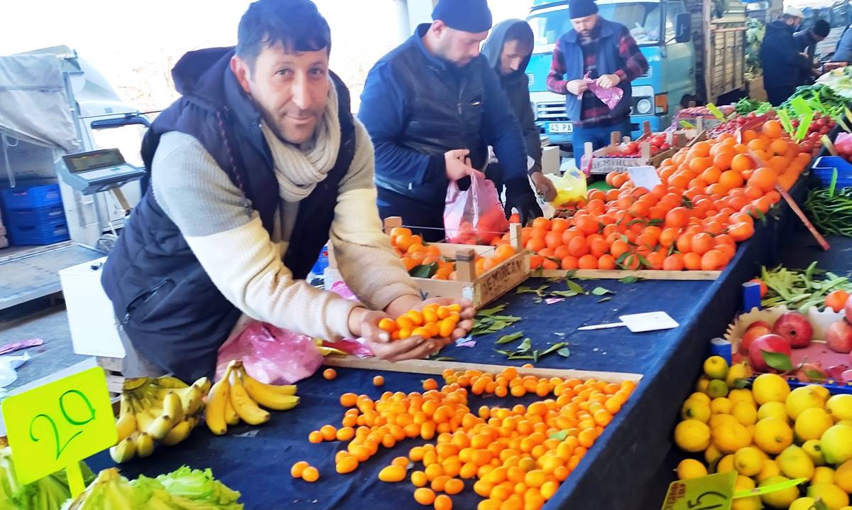 Kokusu ve tadıyla semt pazarlarının yıldızı olmaya başladı! Her kente yayılıyor, kilosu 70 TL