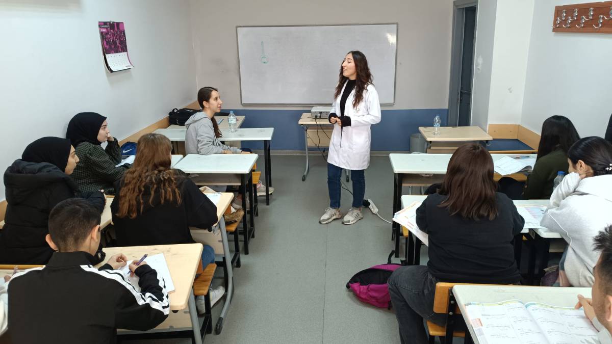 Bayraklılı öğrencilere sömestirde kurs desteği