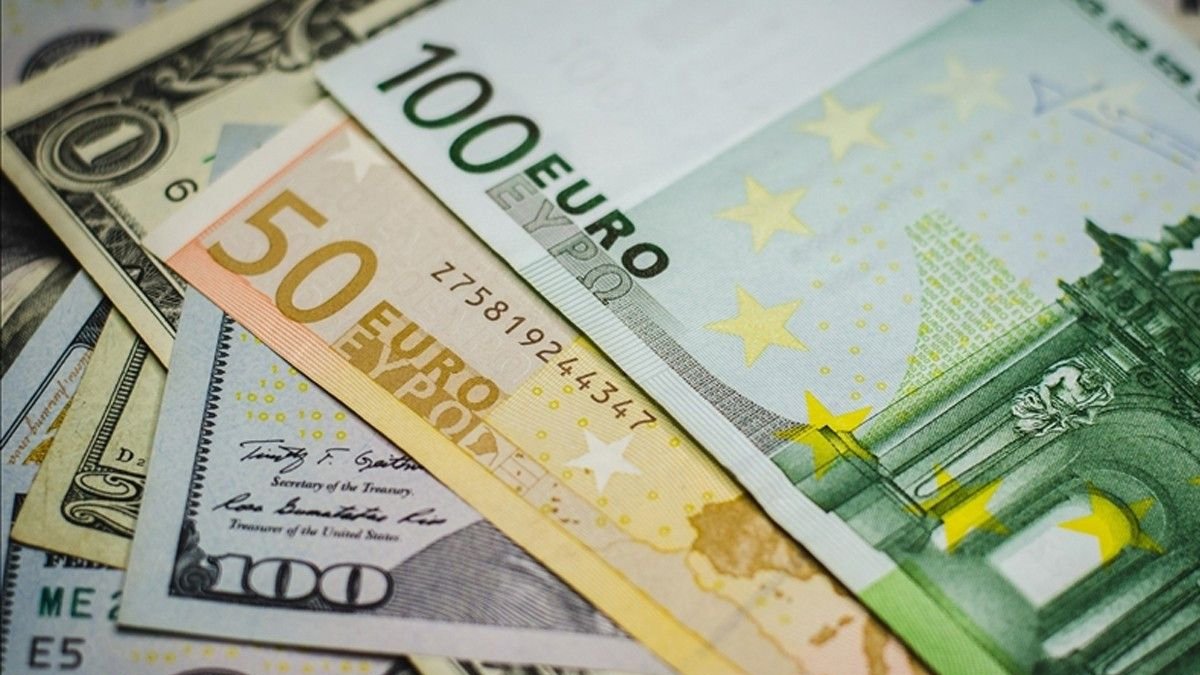 Piyasalarda hareketlilik sürüyor: Dolar yükselişte, euro düşüşte