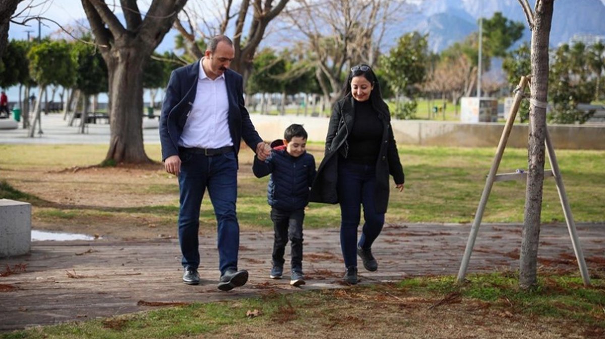 Belediyede işçiyken başkan adayı oldu: Eşim televizyondan öğrendi...