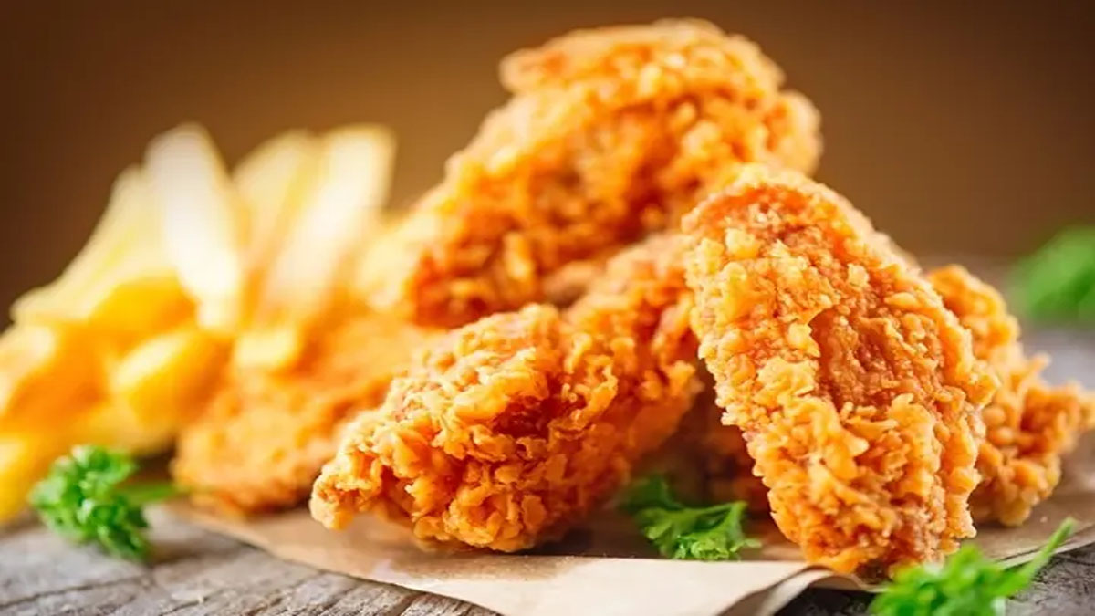 Tavuk göğsü yavan oluyor diyen bunu denememiş! Çocuk yetişkin herkes bayılıyor: Soslu tavuk kızartması KFC'yi bile kıskandıracak