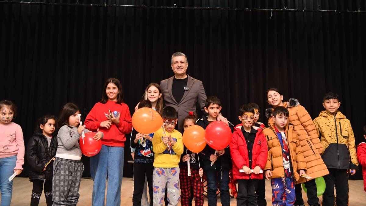 Başkan Bozkurt Sömestir Şenliği’nde minikleri yalnız bırakmadı