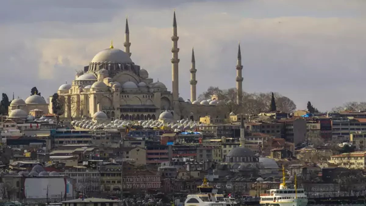 Dünyanın en muhteşem camileri! Pakistan, Çin, Malezya... Görenler hayran kalıyor, farklı ülkelerde camiler bakın nasıl?