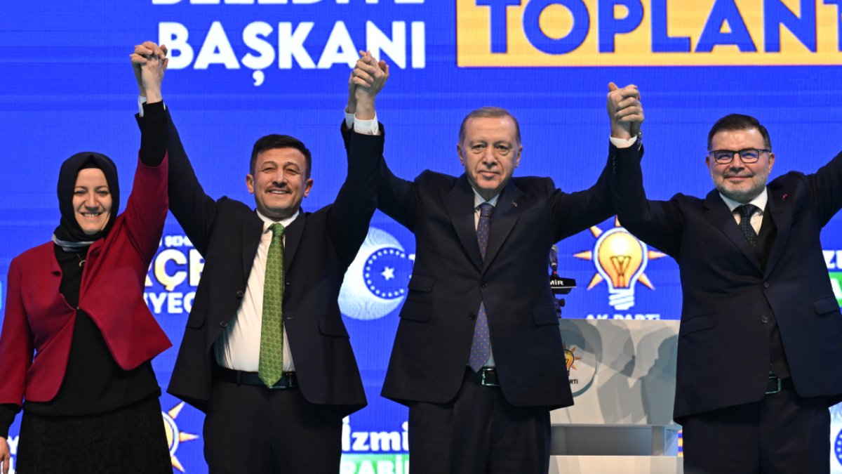 Cumhurbaşkanı Erdoğan duyurdu: İşte Cumhur İttifakı'nın İzmir ilçe adayları