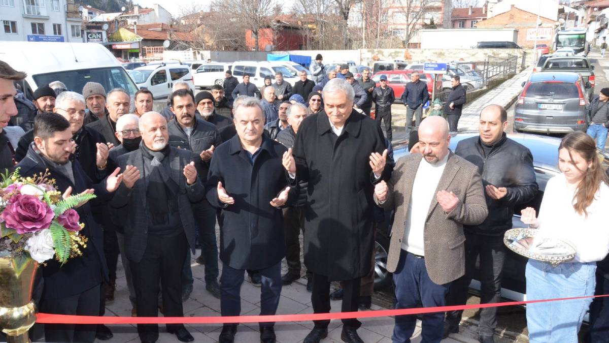 100. Yıl Bozüyük Çarşı Meydanı’nda Cumhuriyet restoranı  hizmete girdi