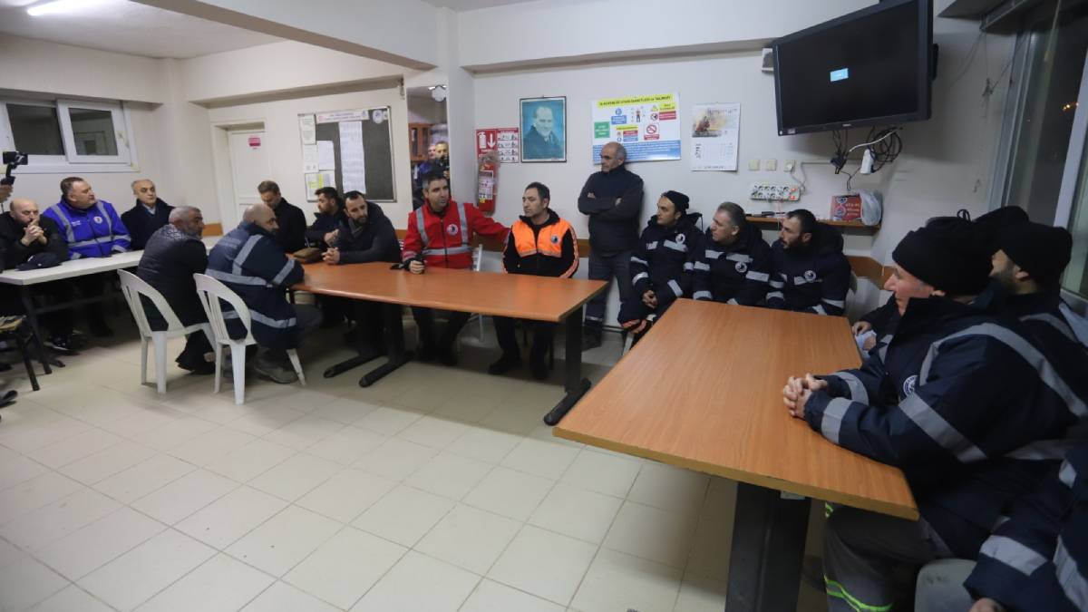 Kartal’da Başkan Yüksel öncülüğünde Afet Koordinasyon toplantısı yapıldı