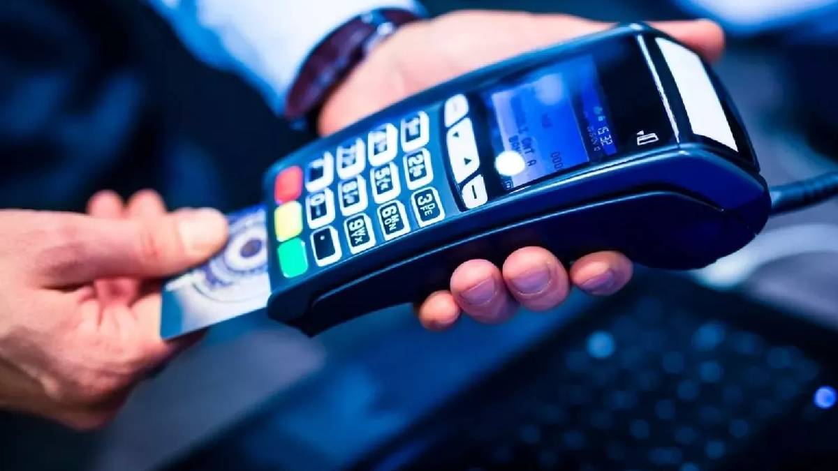 Ev ekonomisini kredi kartıyla döndüren yandı! Limit ve taksit sınırlamasında yeni haber:"Şimdi sonuna geliniyor" diyerek duyurdu