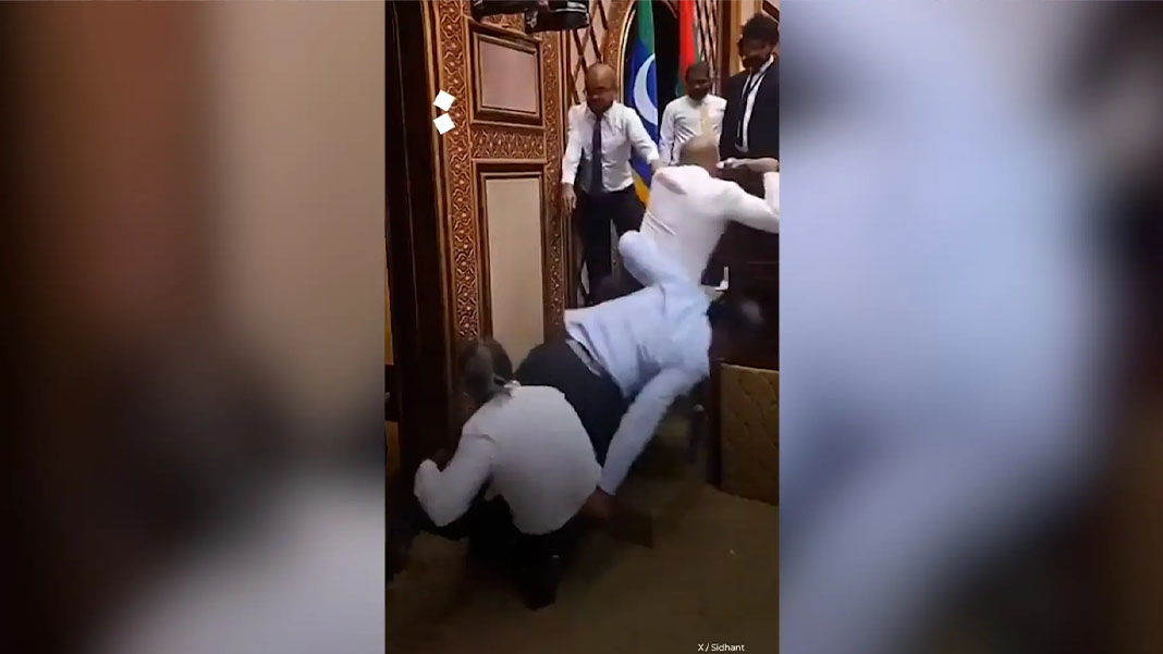 Maldivler'de Meclis'te kavga çıktı: 1 vekil yaralandı