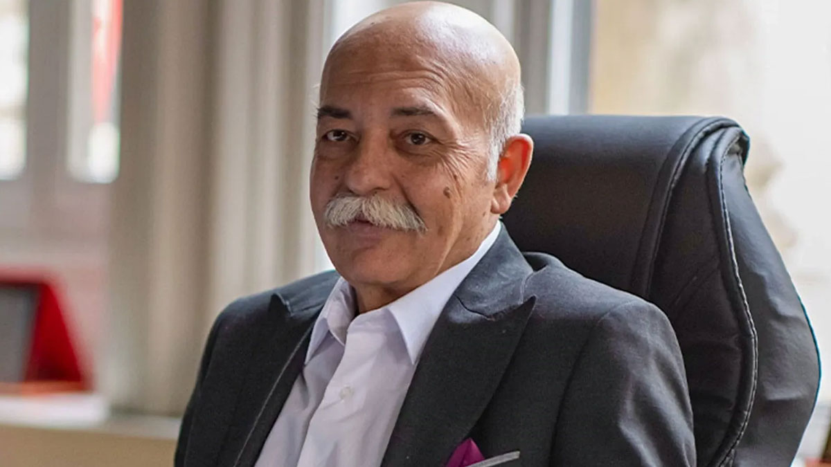 Settar Tanrıöğen yeniden ameliyat oldu