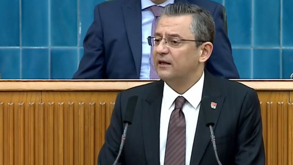 CHP lideri Özel'den eleştirilere yanıt: Değişim isteyen İzmir'e baksın