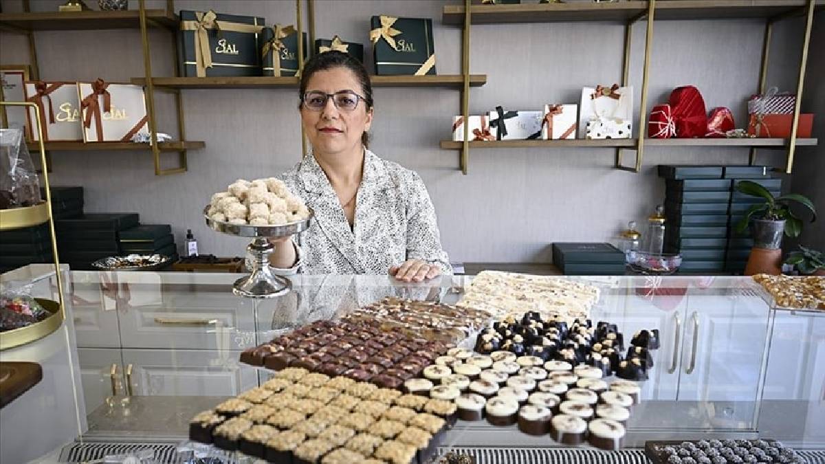 Geleneksel yöntemle yaptı marka oldu! Ünü il dışına kadar taştı: Fıstığı Gaziantep'ten, bademi Mardin'den, devlet desteğiyle...