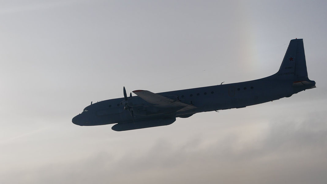 Almanya'da Rus askeri uçak krizi