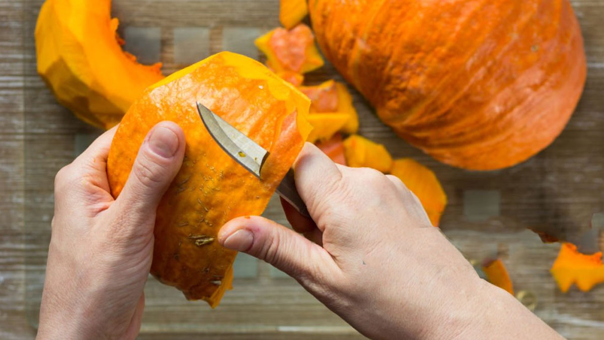 Balkabağı soymanın kolay yolu keşfedildi! Ustalar soymadan önce bu işlemi yapıyor: Bu sırrı size pazarcılar vermez