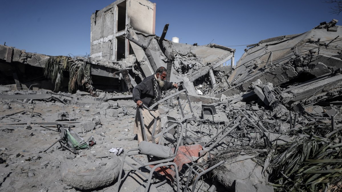 Gazze'de öldürülenlerin sayısı 27 bin 19'a yükseldi