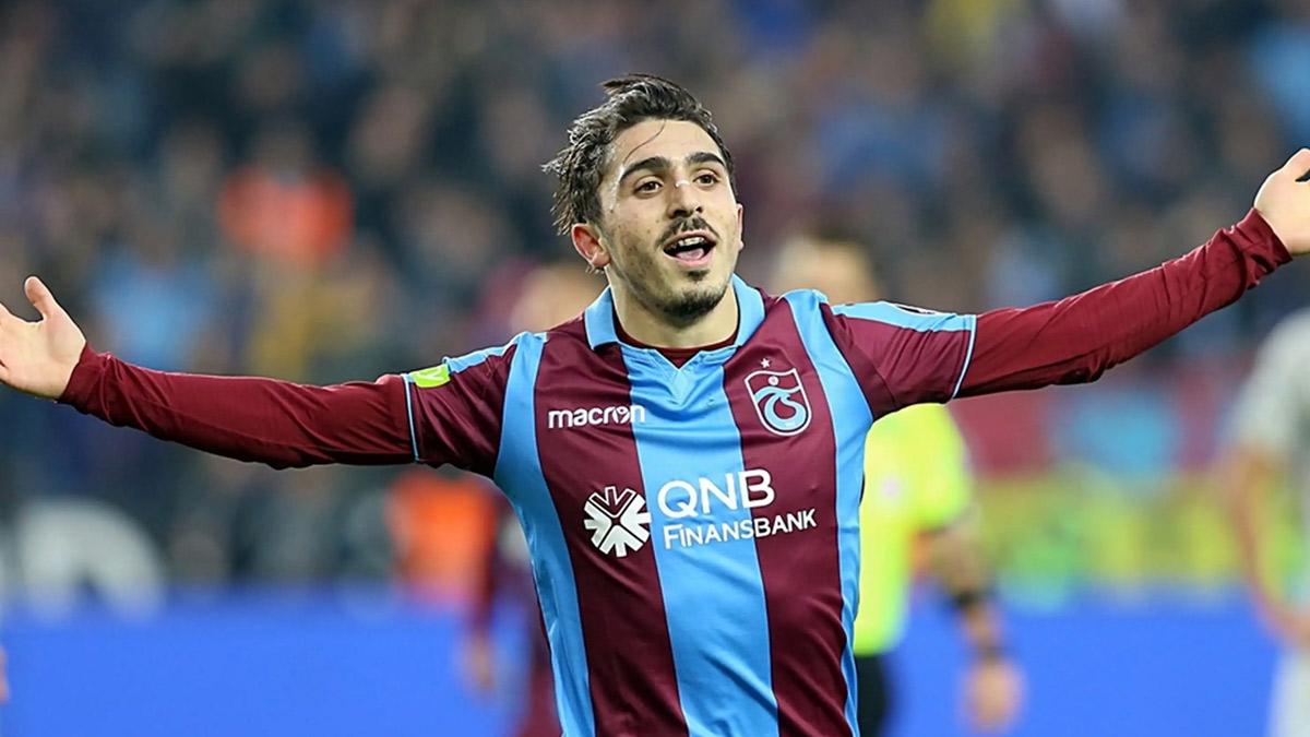 Abdülkadir Ömür, Hull City'ye transfer oldu