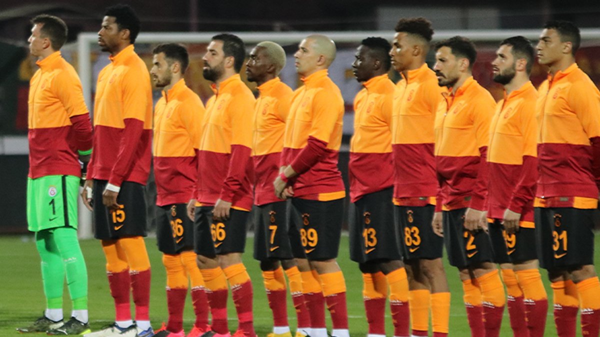 Fatih Terim'in gözbebeğiydi! Galatasaray'ın eski yıldızı Türkiye'ye geri dönüyor! Yeni takımı herkesi şaşırttı: İmzalar atılıyor