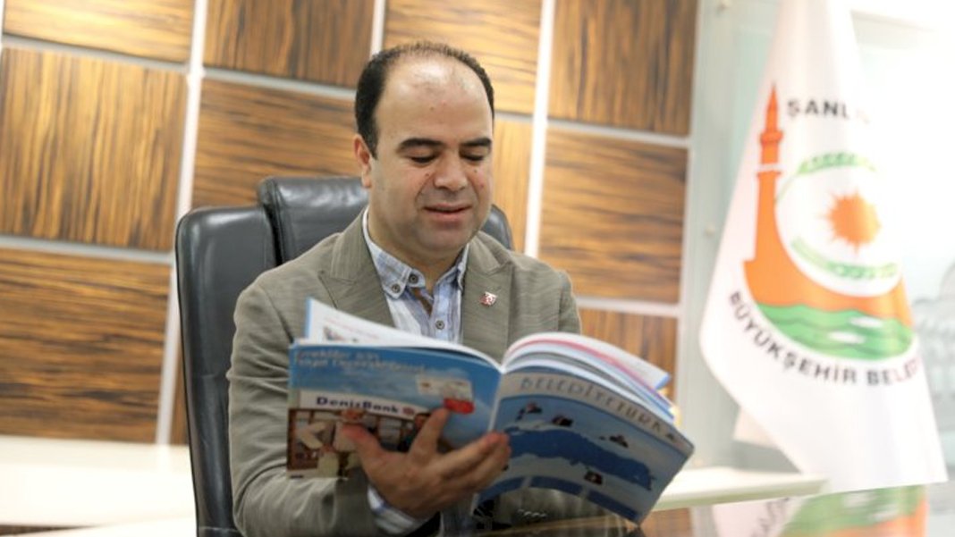 Eski AK Partili başkan, Yeniden Refah Partisi'nin adayı oldu