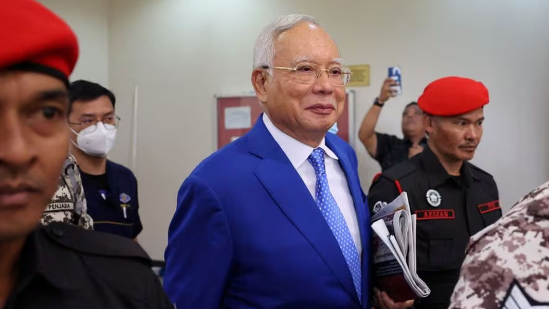 Malezya eski Başbakanı Necip'in hapis cezasında indirim