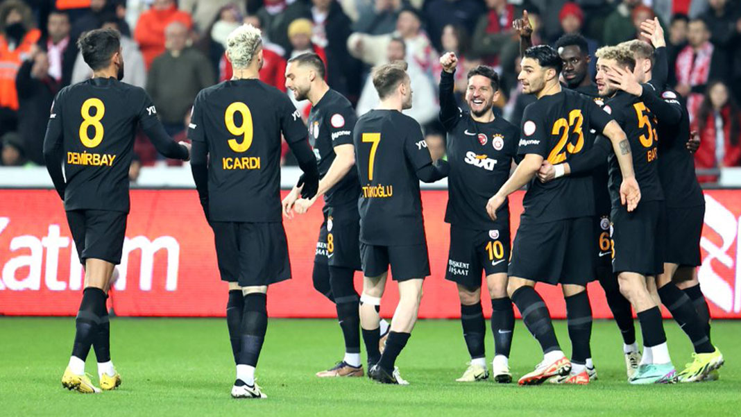 Galatasaray liderlik aşkına
