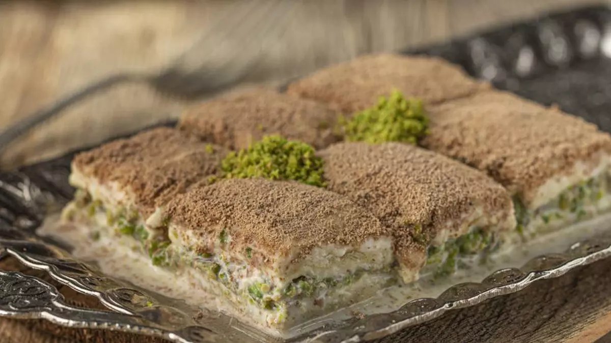 Baklavacıya dünyanın parasını vermeyin! Evde kendiniz soğuk baklava yapın: İşte hazır yufkadan soğuk baklava tarifi