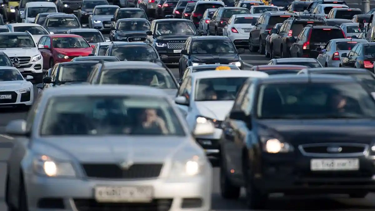 Tarihte en çok satan araba! Diğer markalara fark attı: Piyasada en çok bu modelin ismi geçiyor...