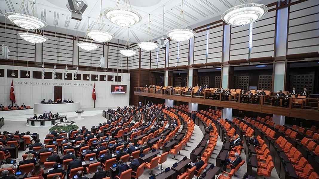 Artık Meclis'te: Sağlıkta sözleşmeli personel sayısı artıyor