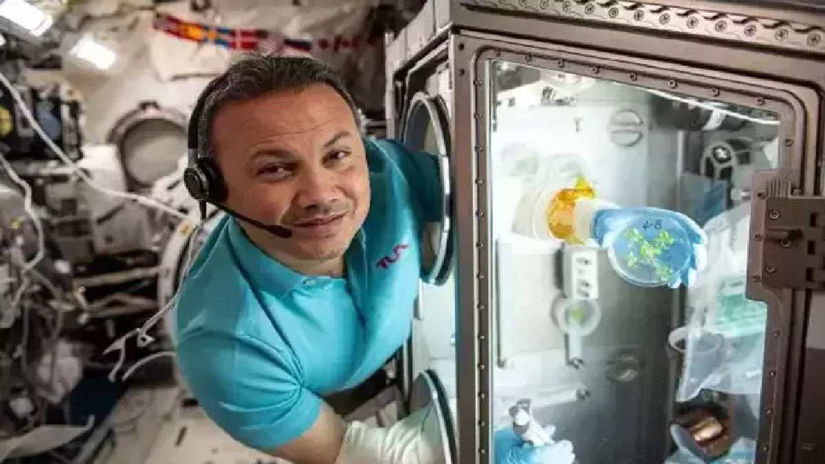 Alper Gezeravcı'dan uzaydan İstanbul paylaşımı