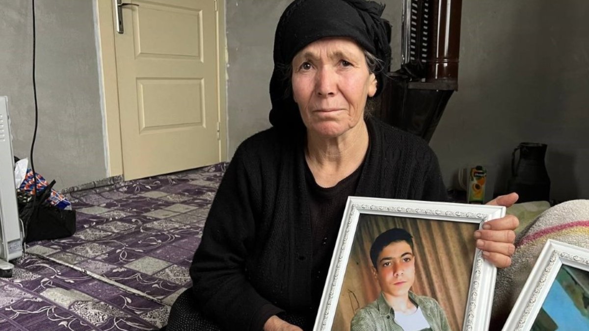 Eşi ve 2 oğlu ile birlikte enkaz altında kalmıştı! Acı dolu o geceyi anlattı...