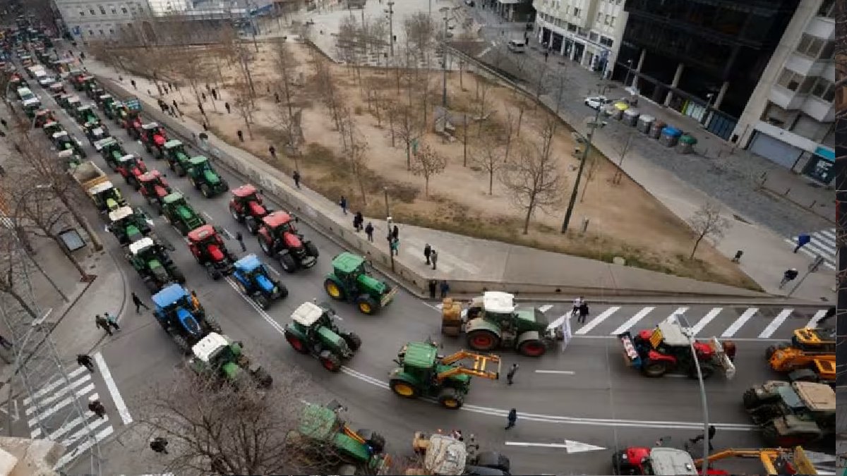İspanyol çiftçilerden Avrupa çapındaki protestolara destek