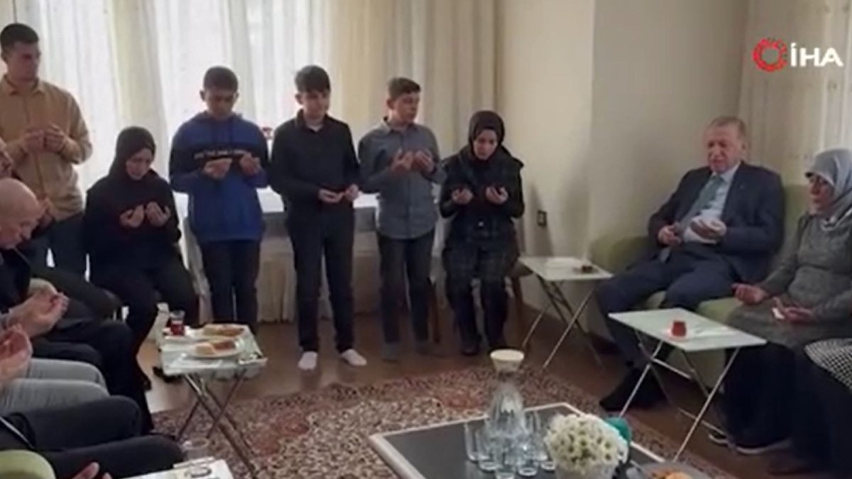 Erdoğan depremzede aileyi ziyaret etti