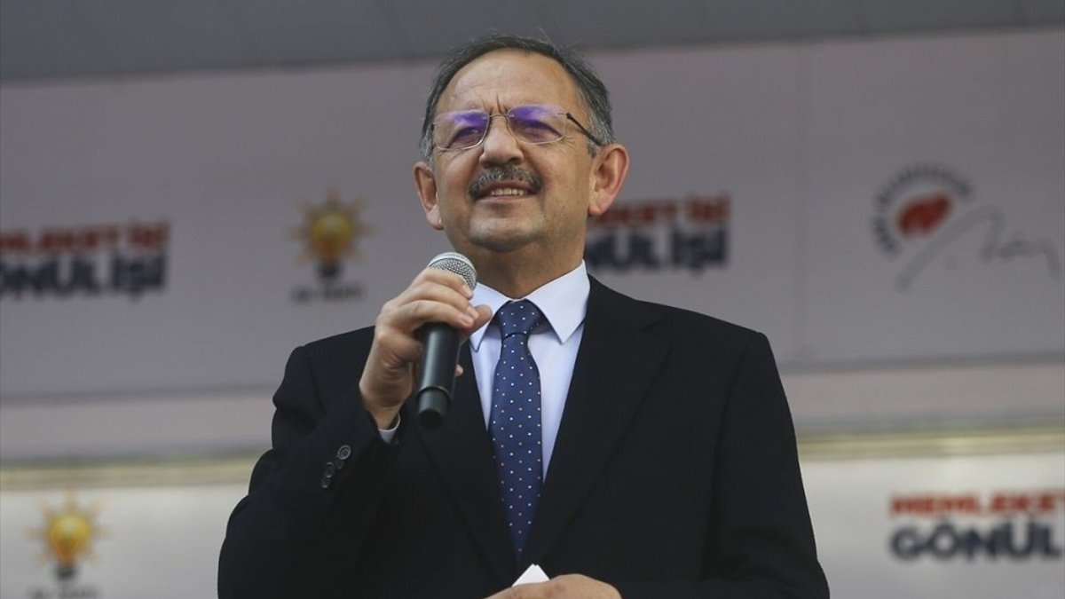 Özhaseki'den tartışma yaratan 'deprem konutu' sözleri: Ölüsü olmayan 'villa sahibi olduk' diyor