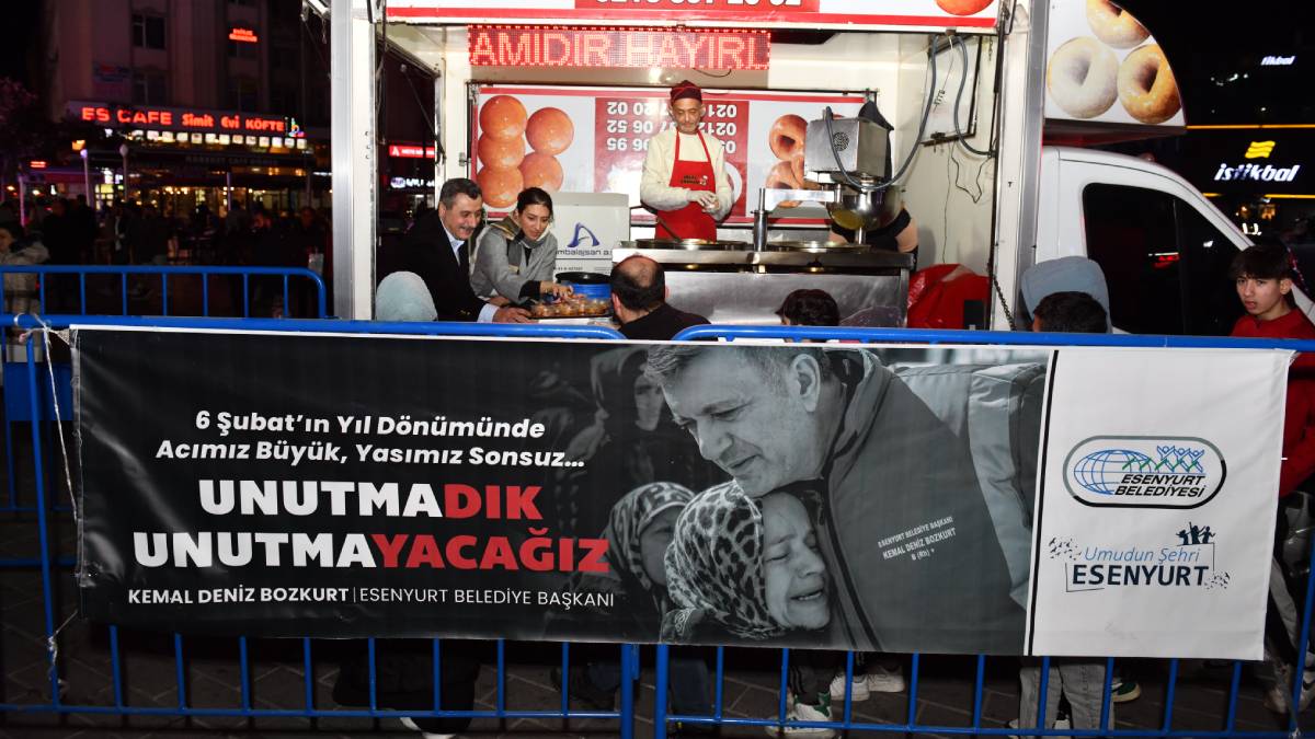 Depremde hayatını kaybedenler Esenyurt’ta anıldı