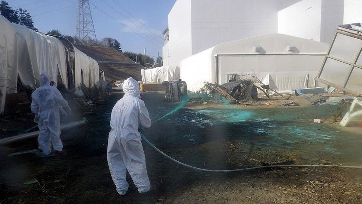 Fukuşima'da sızıntı alarmı: Radyoaktif madde içeren 5,5 ton su toprağa karıştı