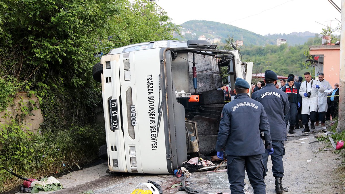 6 kişinin öldüğü midibüste fren bozuktu yolcu fazlaydı, yağ kaçağı vardı