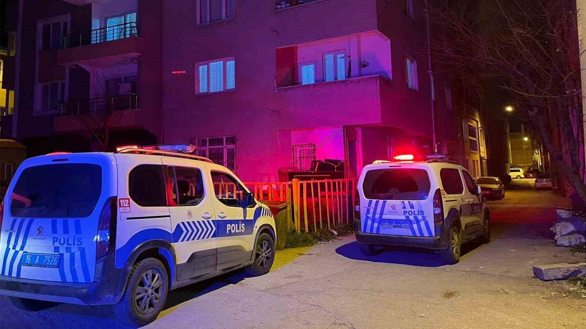 Bursa'da dehşete düşüren aile cinayeti: Anne babası ve kardeşini öldürdü