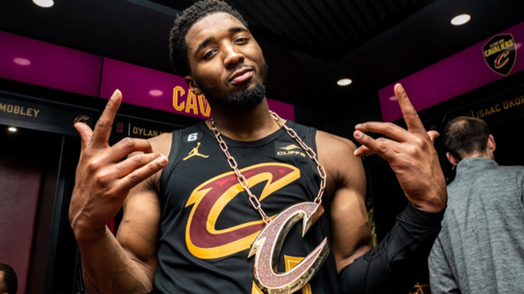 Donovan Mitchell'dan müthiş performans