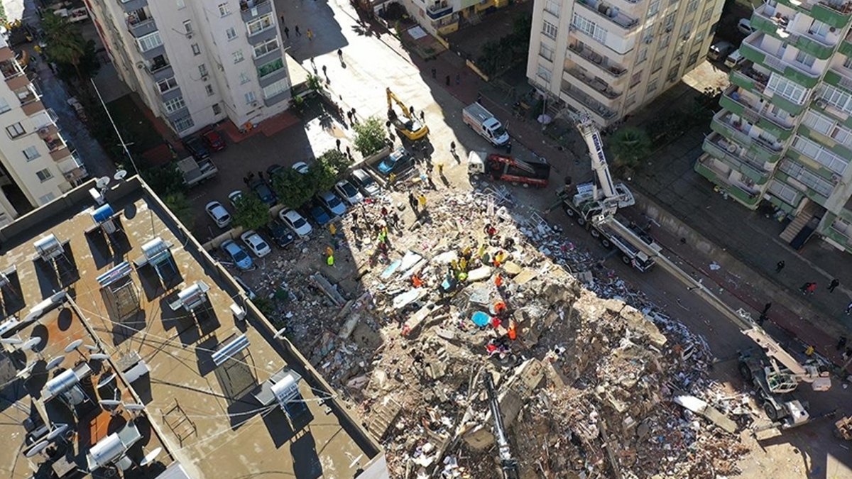 Hasan Alpargün Apartmanı’nda ölen 96 kişinin yakınları konuştu: Vinçler kaldıracak kolon bile bulamadı